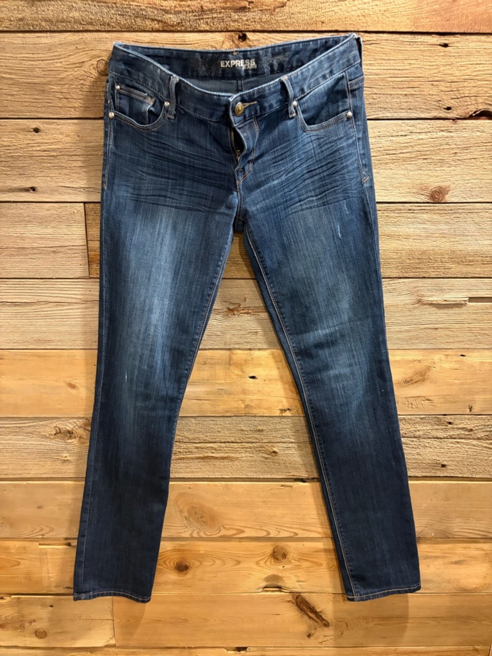 Express Women’s Skinny Jeans in Dark Blue Wash